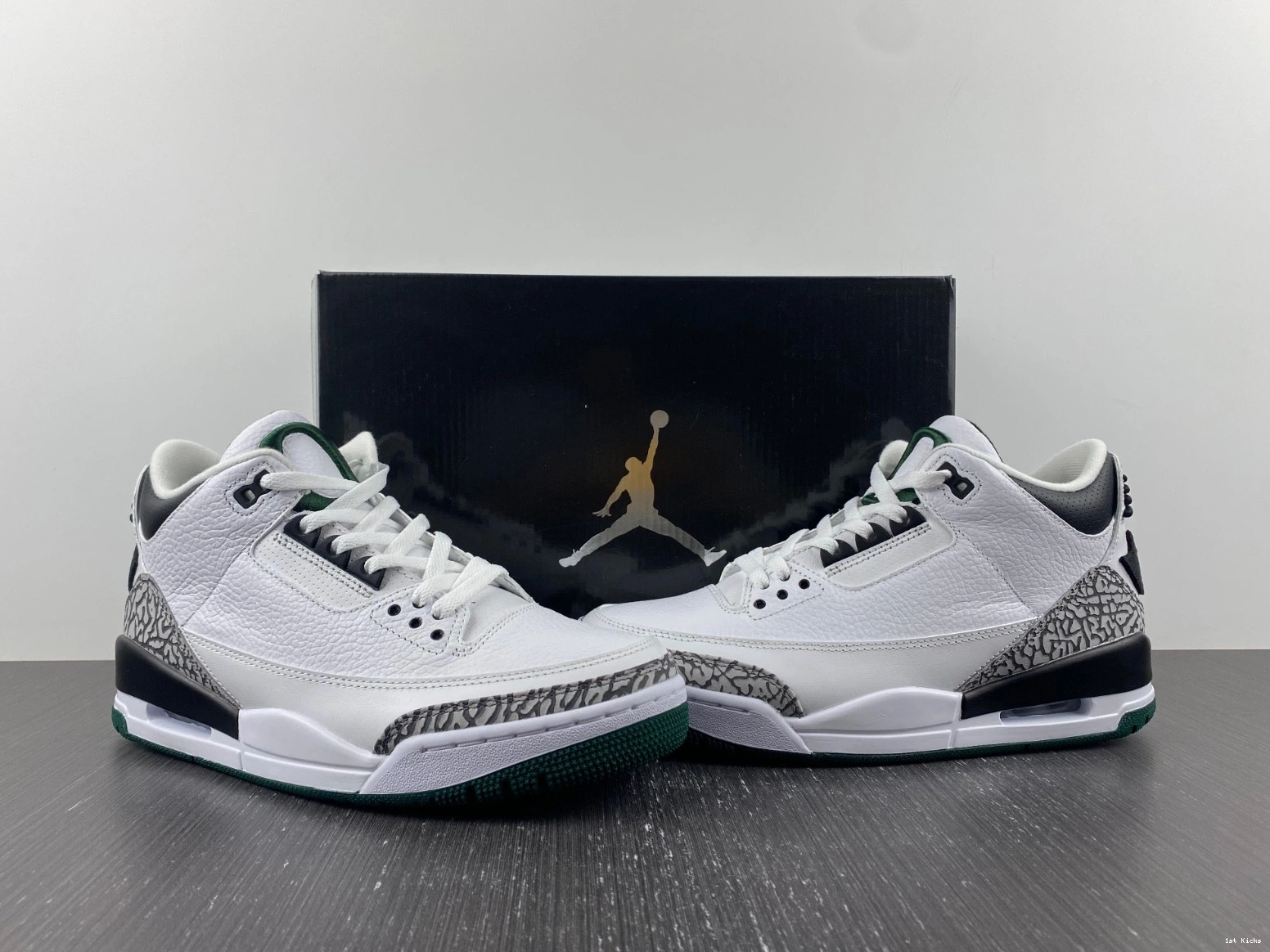 594282233 Retro  3 Ducks White Crew Oregon Jordan Pit 0114